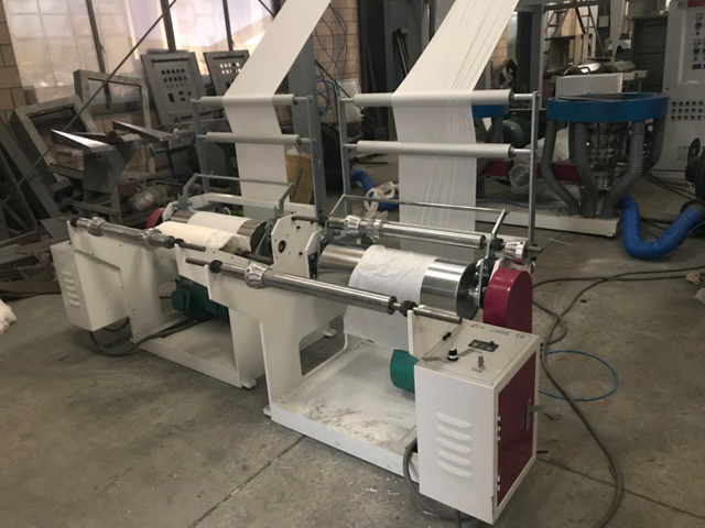 Twin head film blowing machine