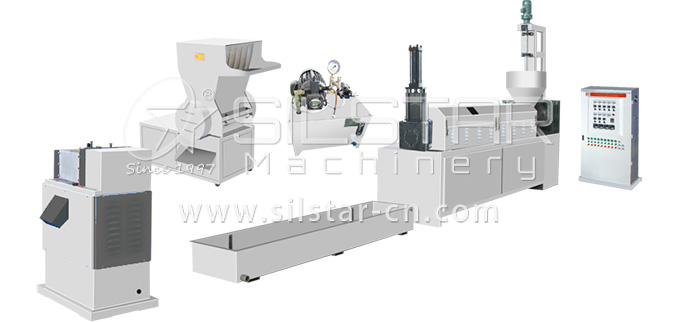 Plastic film recycling machine 