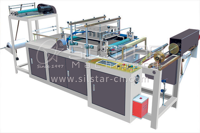 Plastic apron on roll making machine