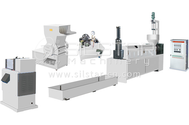 Plastic film recycling machine