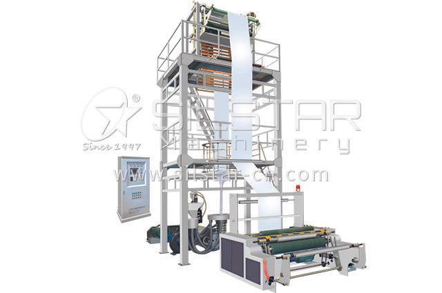 Automatic rewinding device for blown film machine